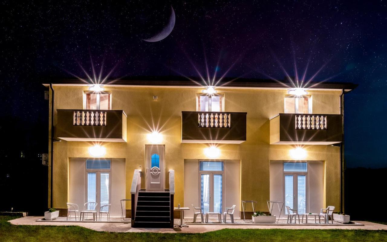 Guesthouse Palombaro Умаг Екстериор снимка