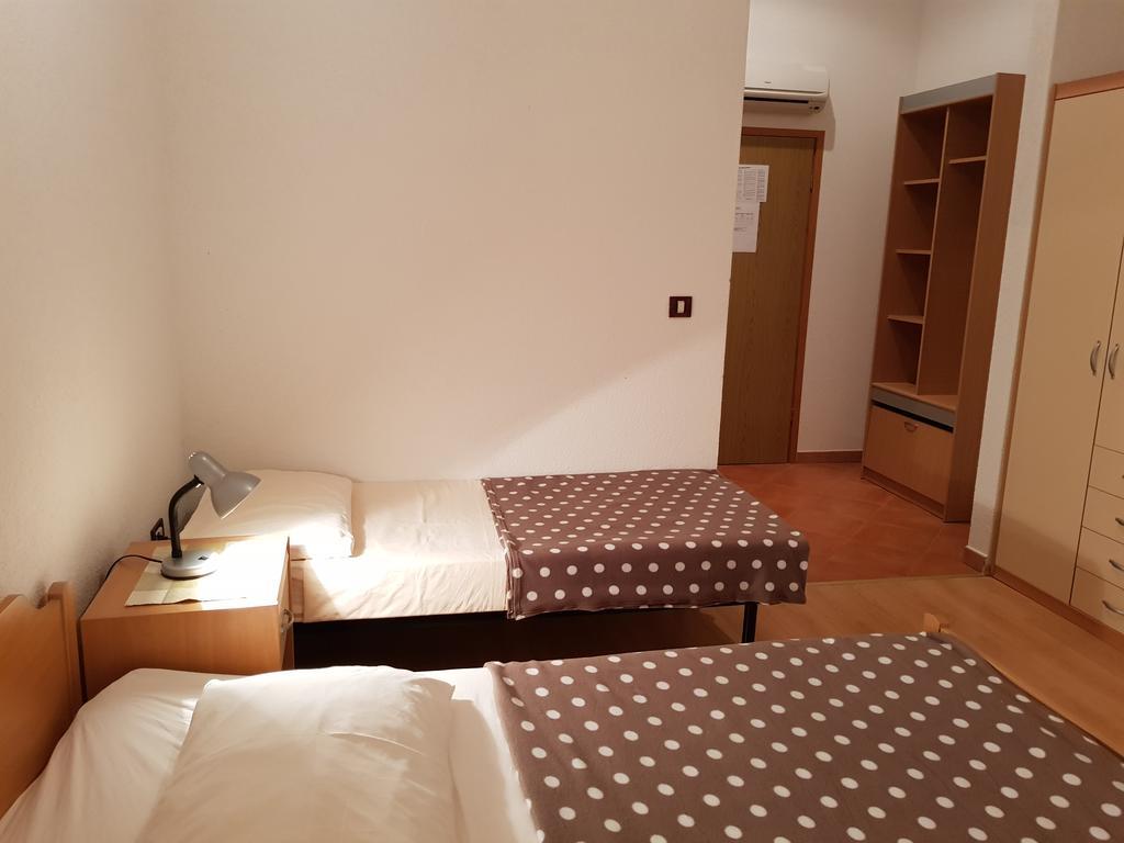 Guesthouse Palombaro Умаг Екстериор снимка